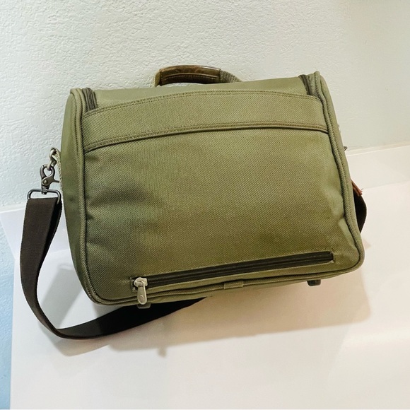 Briggs & Riley Hanging Carry-On Travel Bag - Picture 2 of 15